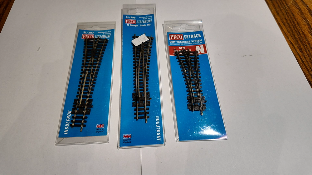 Lot 218: Three Peco N Gauge Code 80 Insulfrog Turnouts