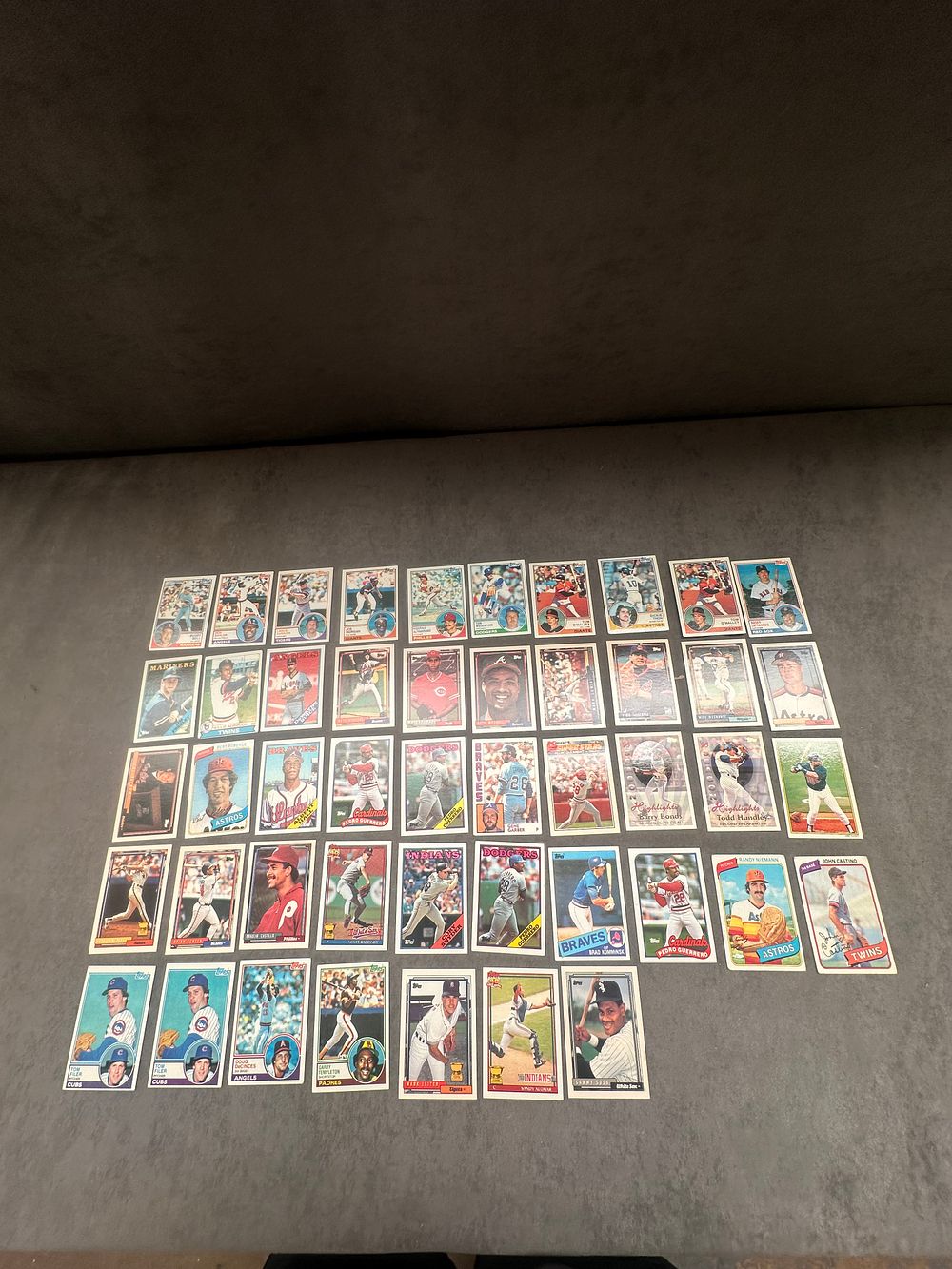 Lot 277: An Assortment of approximately 57 Topps Baseball Trading Cards including Sammy Sosa Rookie Card, c. 1978-1992