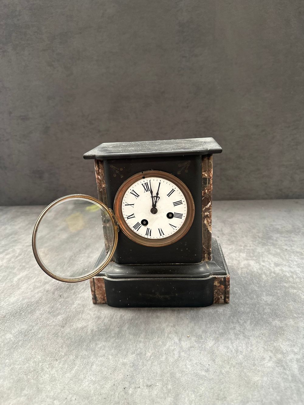 Lot 583: Late Victorian Black Slate and Mottled Marble Mantel Clock