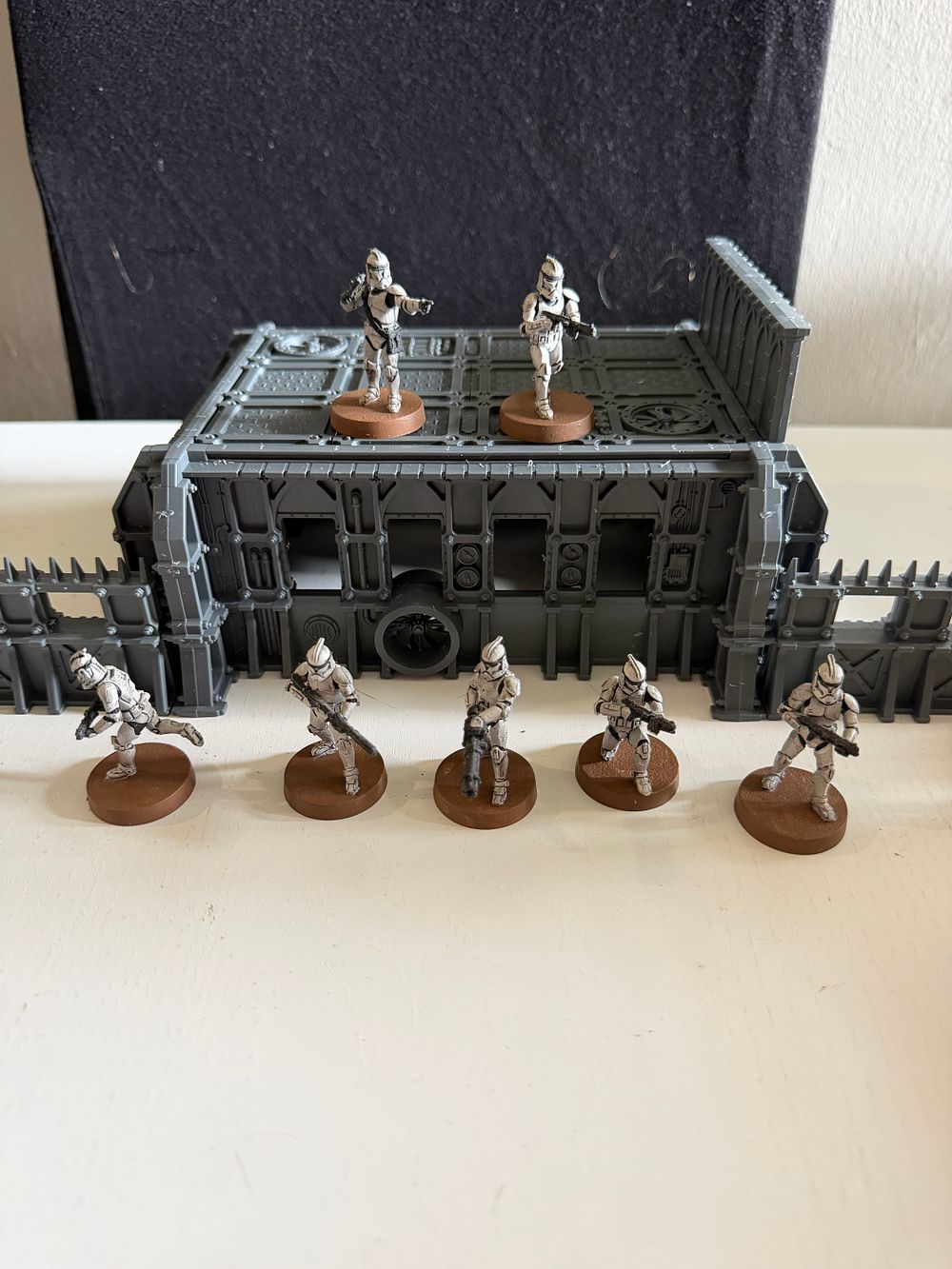 Lot 292: Star Wars legion squad of 7 clone troopers...