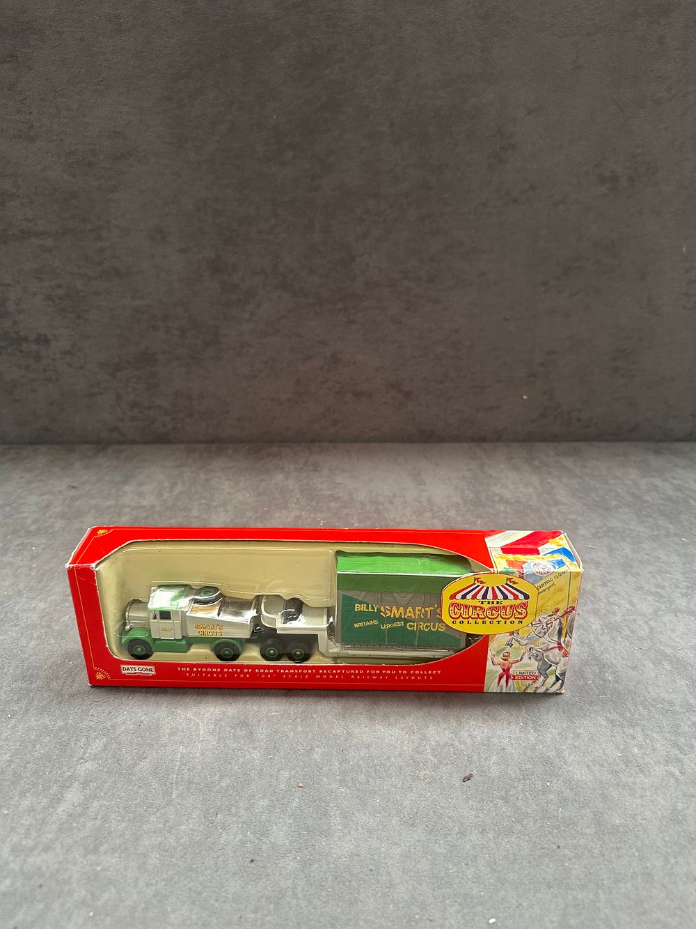 Lot 55: Lledo Days Gone The Circus Collection Billy Smart's Circus Die-cast Model Vehicle