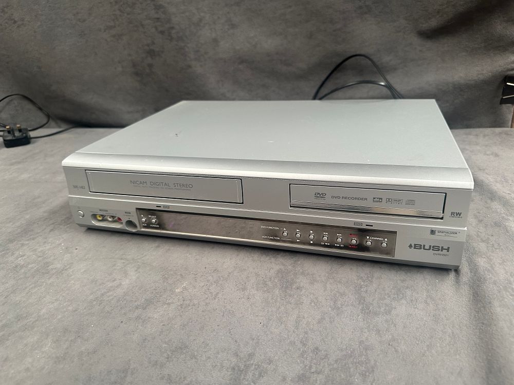 Lot 373: Bush DVRHS01 DVD Recorder and VHS VCR Combo