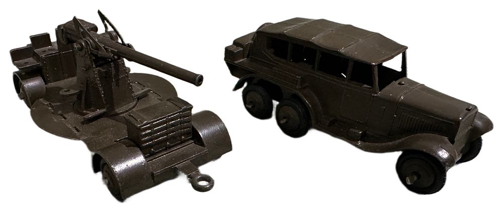 Lot 88: A Pair of Dinky Toys Pre-War Die-cast Military Vehicles