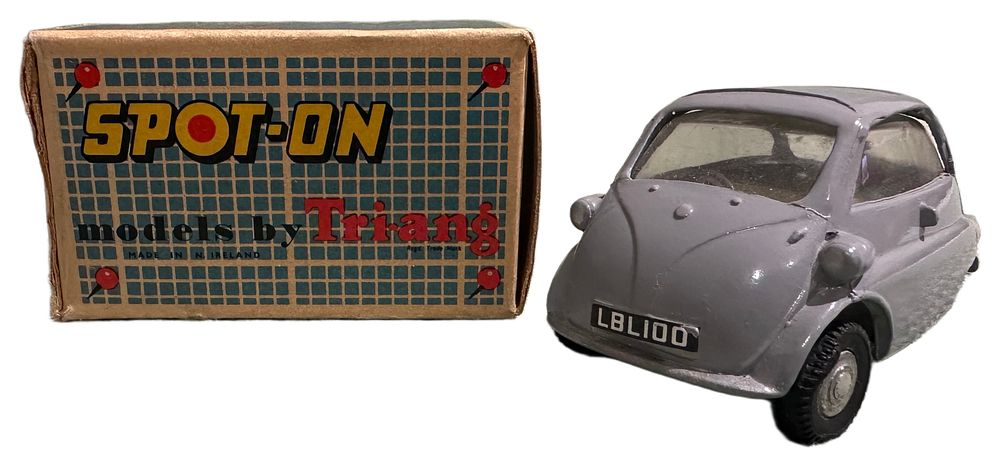 Lot 95: Spot-On Models by Tri-ang BMW Isetta with Original Box