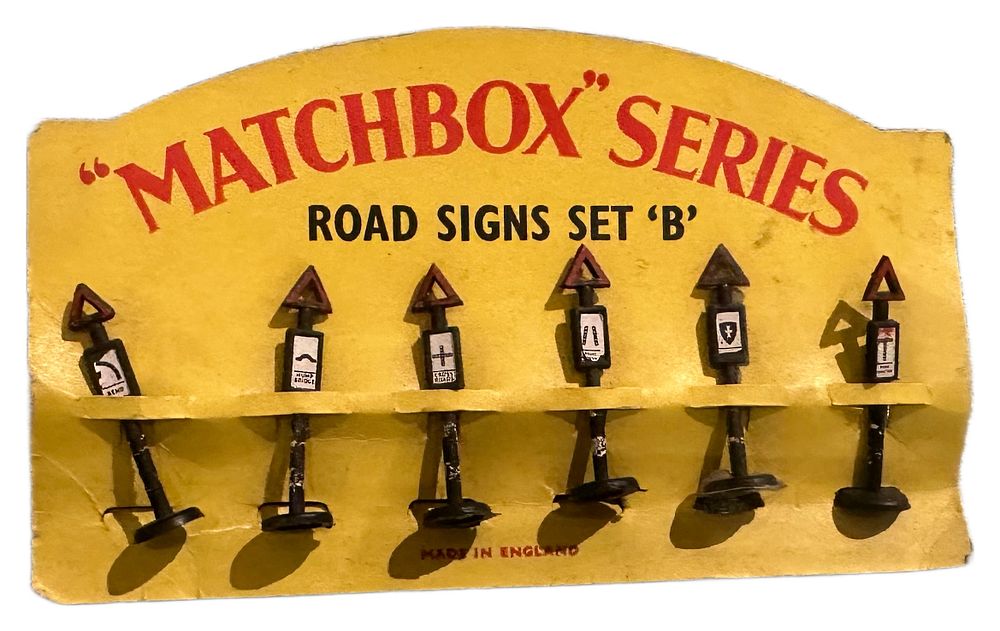 Lot 112: A Set of Vintage Matchbox Series Road Signs Set B