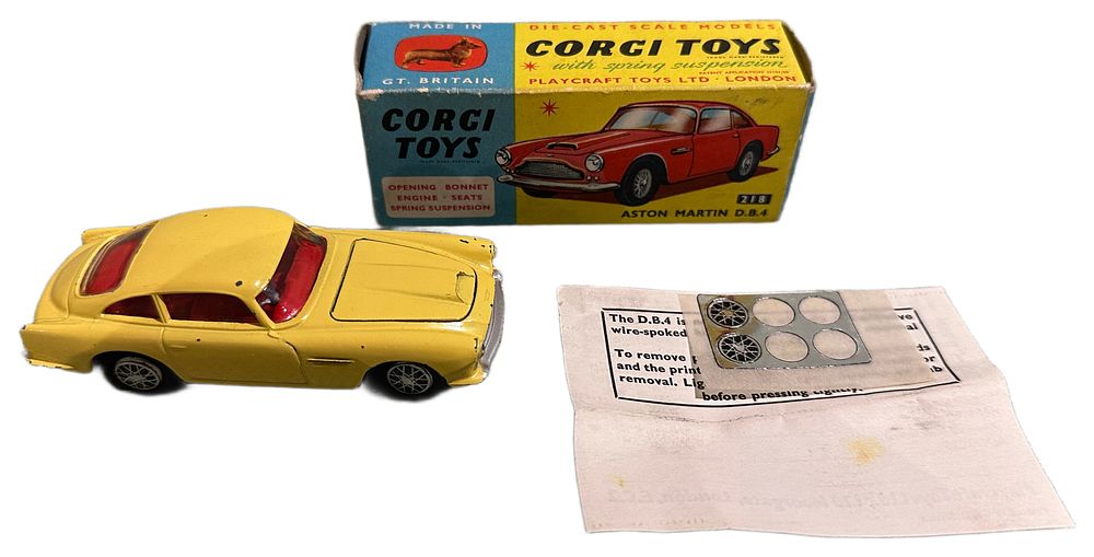Lot 142: Corgi Toys 218 Aston Martin D.B.4 Die-Cast Model Car in Original Box
