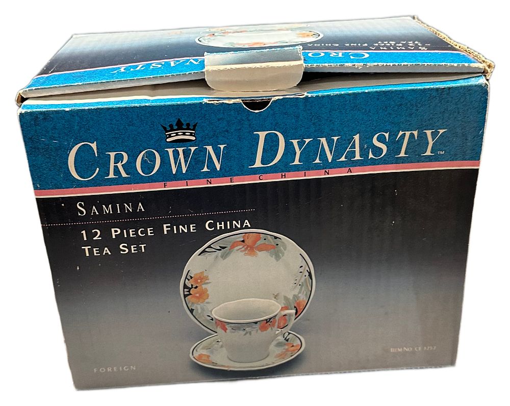 Lot 651: A Crown Dynasty Samina Pattern Twelve Piece Fine China Tea Set in Original Box