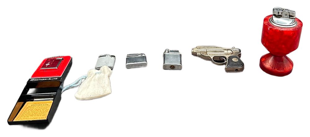 Lot 18: A Collection of Vintage Pocket and Table Lighters Including Ronson Colibri and Brother-Lite Examples