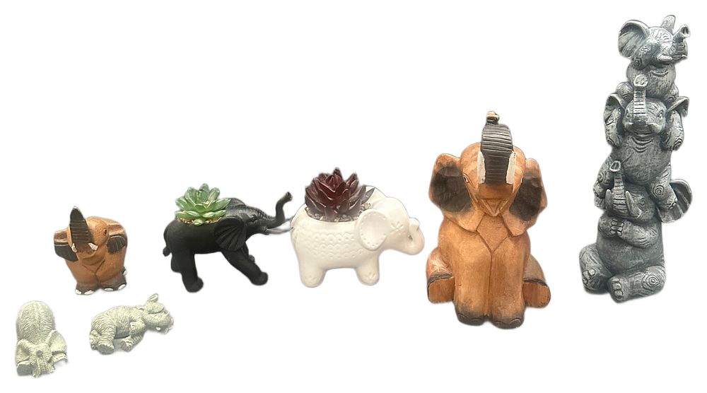 Lot 621: An Assortment of Decorative Elephant Figurines