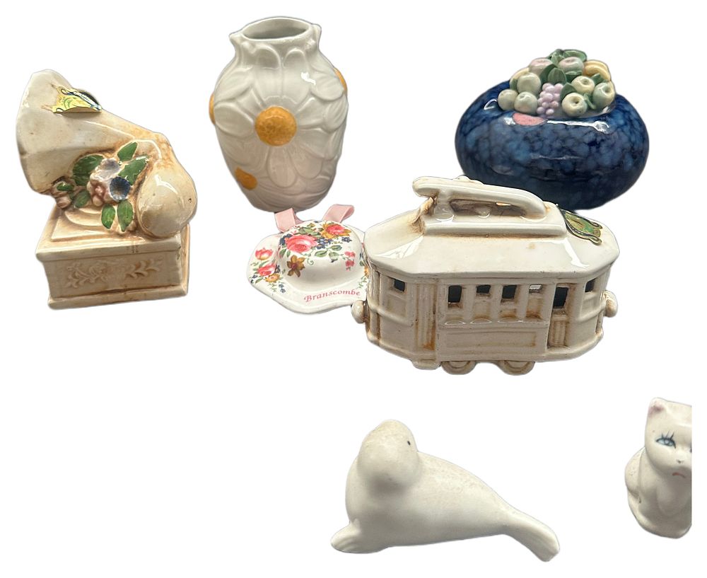 Lot 460: A Collection of Miniature Ceramic and Porcelain Novelties Including a Figural Gramophone and Tram