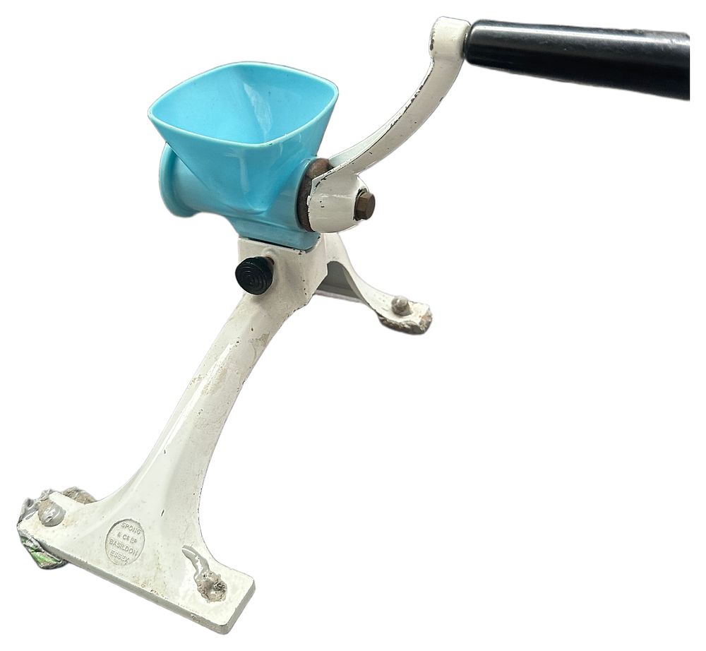 Lot 663: Vintage Spong and Co Ltd Manual Bean Slicer with Blue Hopper