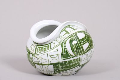 Vase, Rosenthal, 1980s, porcelain, green hand-painted designbulging, oval body with a curved 