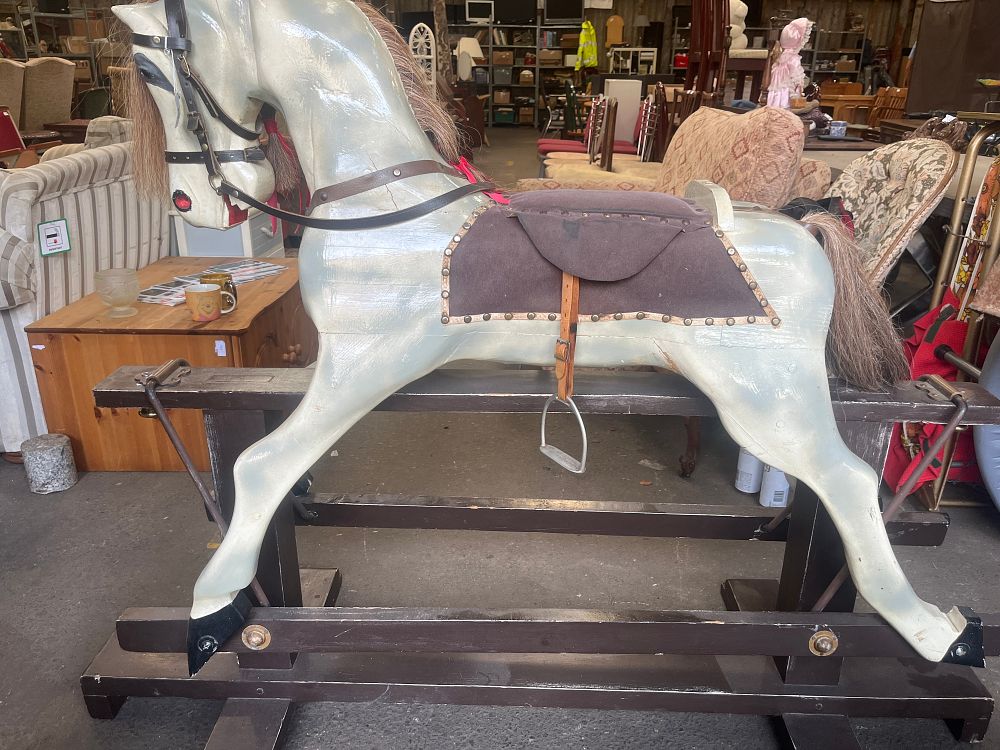 HCP Auctions | Auction G031026 | General Auction of Many House-Clearance Items inc. Doulton, Jual Curve, White Goods, Victorian Furniture, Instruments and more.