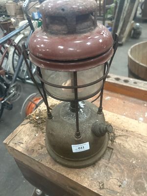 Vintage Paraffin Pressure Lantern in the Style of Tilley. A vintage paraffin pressure lantern 