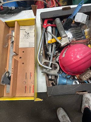 An Assortment of Workshop Hand Tools and a Bosch S 8 Milling Device. This lot comprises two 