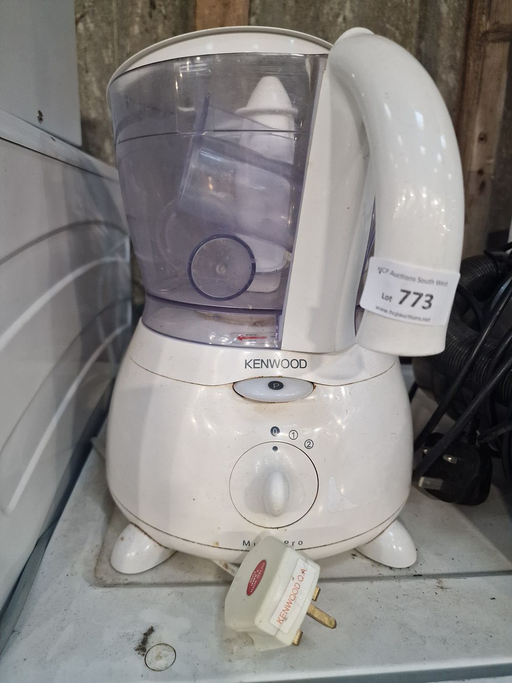 Lot 773: Kenwood FP691 Multi Pro White Food Processor