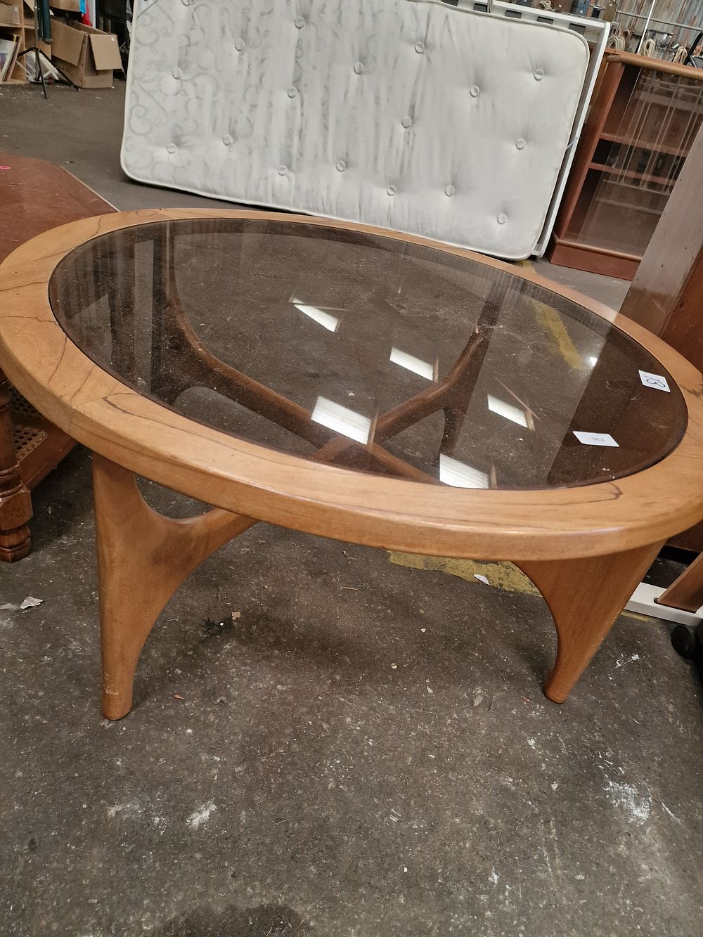 Lot 962: Mid-Century Stonehill “Stateroom” Circular Teak & Glass Coffee Table