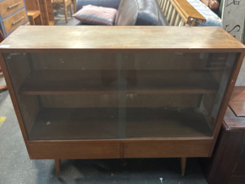 Lot 778: A Mid-Century Teak Display Cabinet / Bookcase
