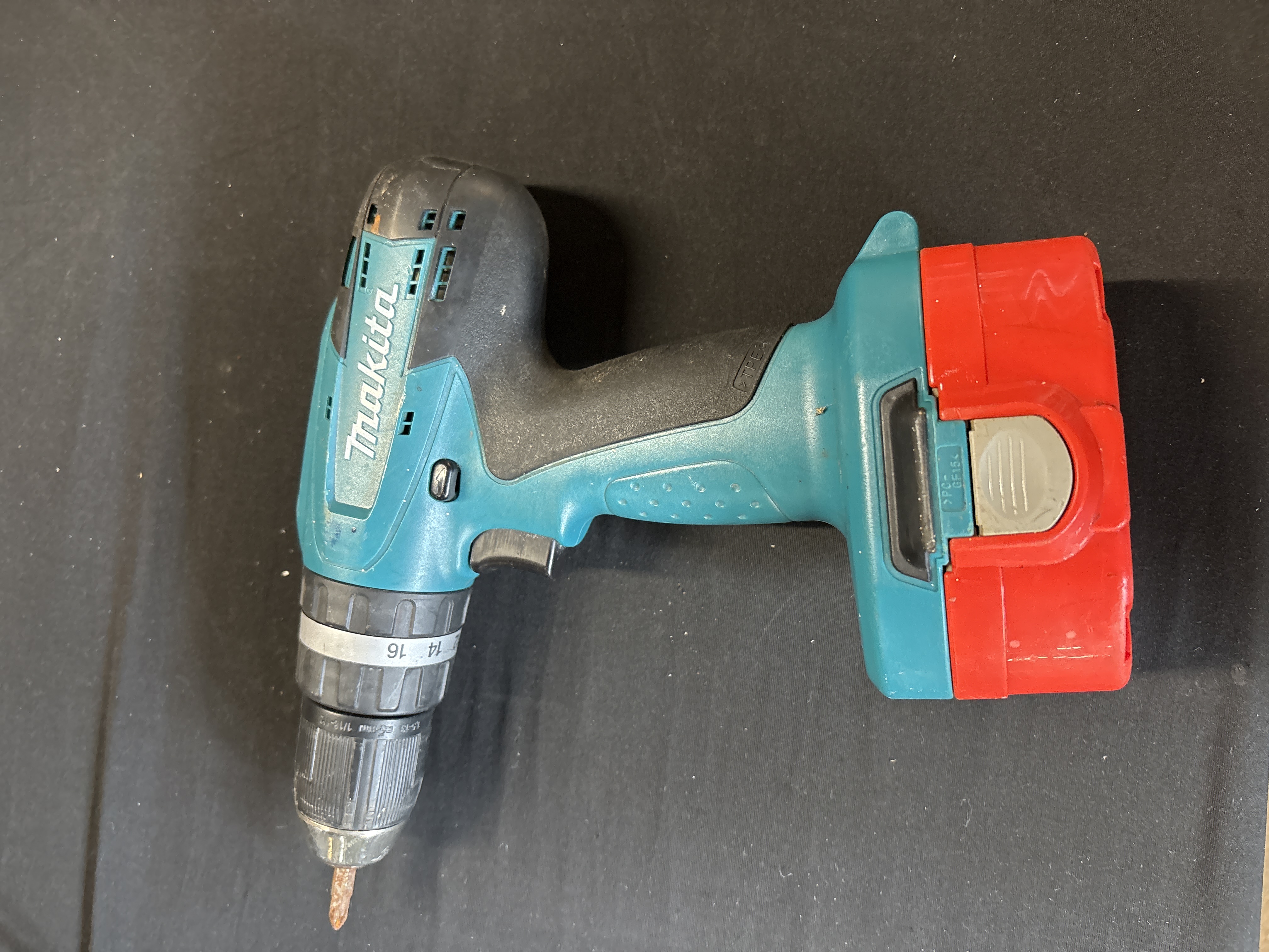 Makita 8391D 18V Cordless Hammer Driver Drill and Battery