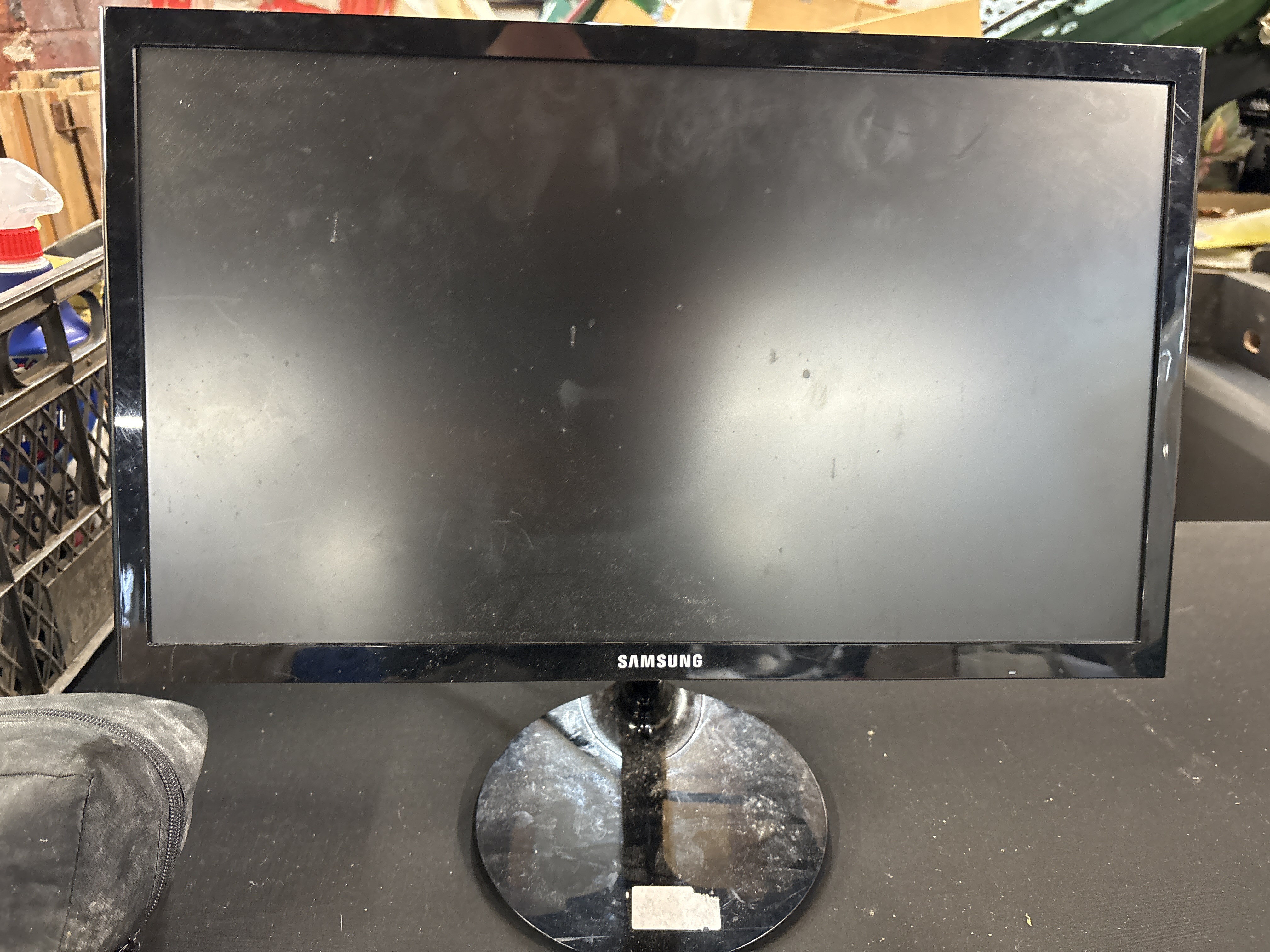 Samsung S19F355HNU 19-inch LCD Computer Monitor