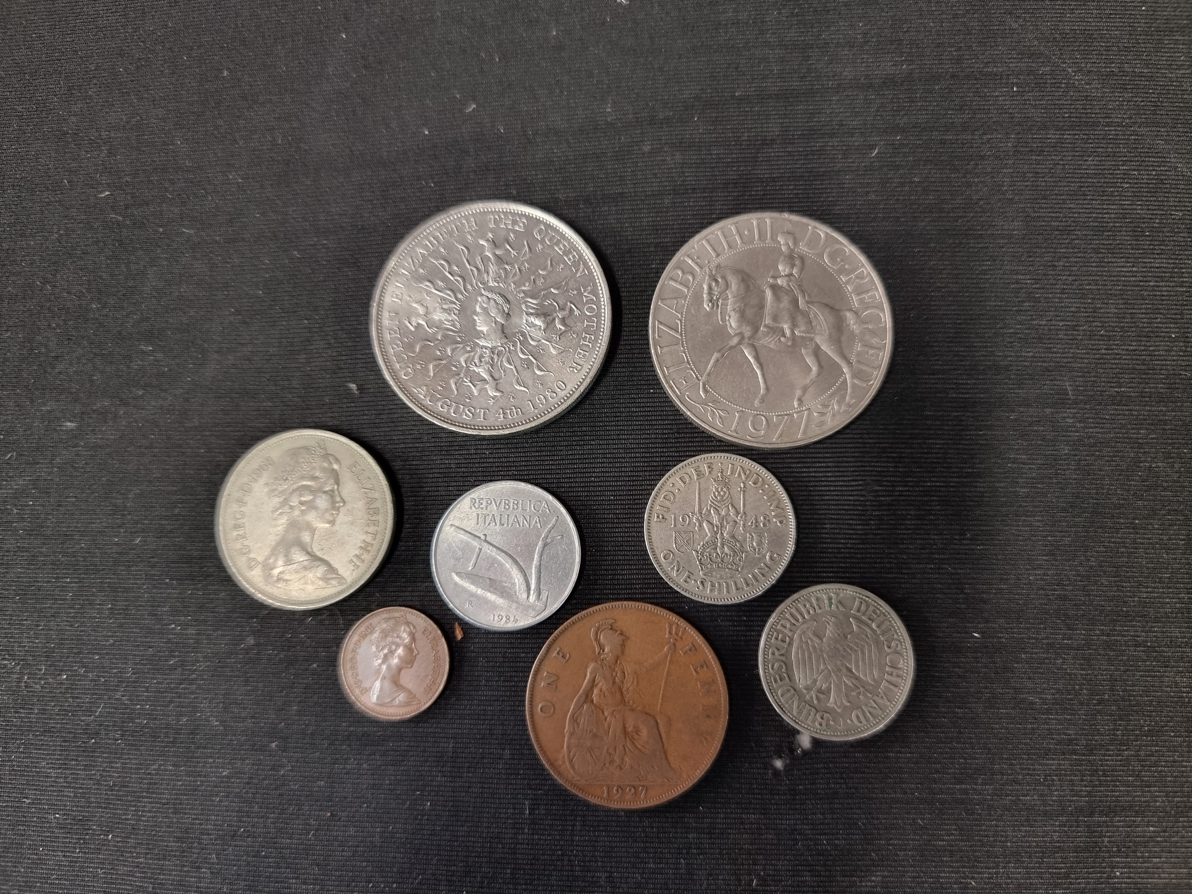 A Collection of British and International Coins Including 1977 and 1980 Commemorative Crowns