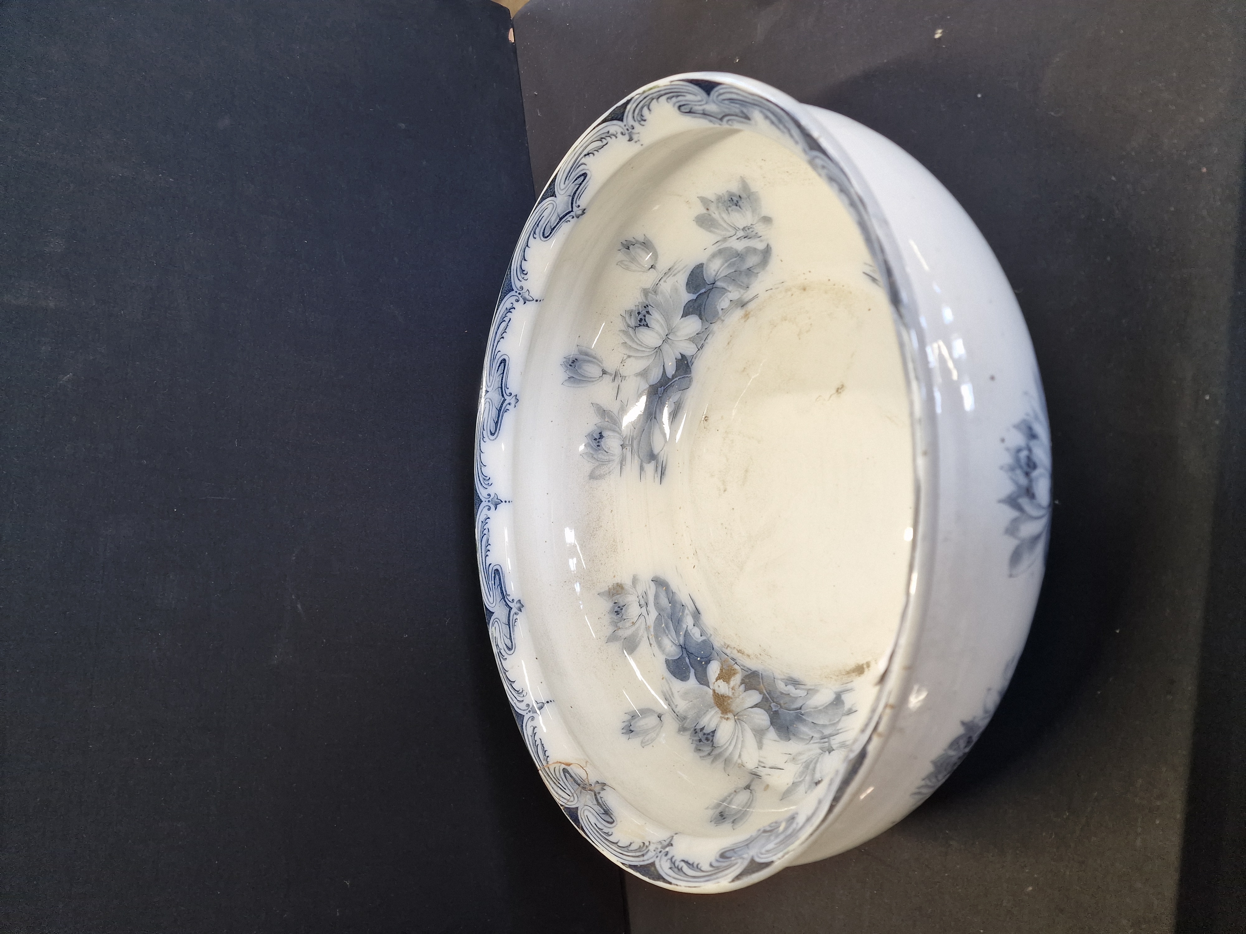 A Wedgwood and Co Ltd Royal Semi Porcelain Flow Blue Lotus Pattern Wash Basin
