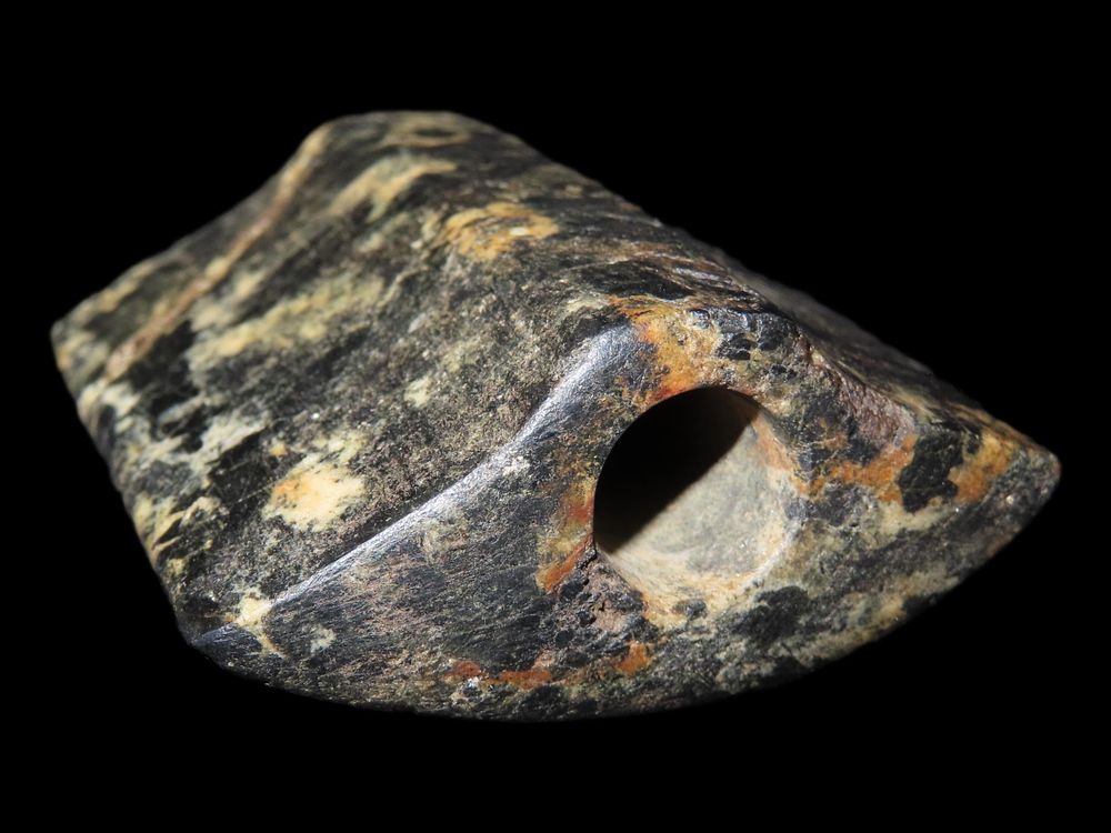 Heartland Artifact Auctions Inc | Native American & Pre-Columbian Artifact Auction