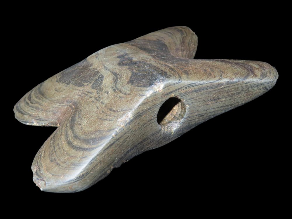 Heartland Artifact Auctions Inc | Huge Native American, Pre-Columbian Artifact, and Collectibles Auction