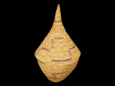 Agaske / Ibeseke Basket from the Tutsi Tribe of Rwanda Central Africa, 2 pieces, Lid and Base