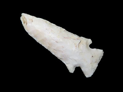 Kirk Corner Notched - 2 ½” L x 1” W, Pike County. Illinois