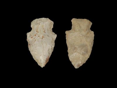 Grouping of 2 Arrowheads