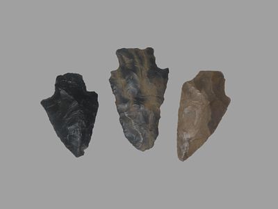 Grouping of 3 Arrowheads