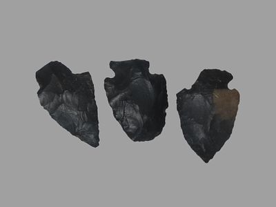 Grouping of 3 Arrowheads