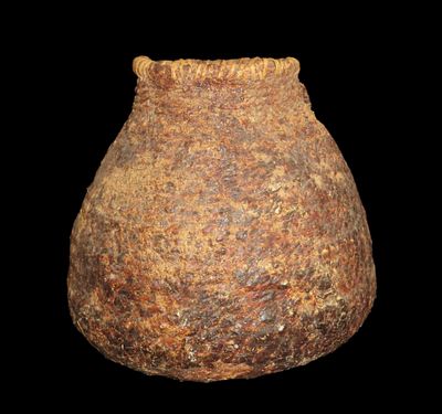 Rare Early 1900's Native American Paiute / Apache Indians Tus Pinon Pitch Covered Water Jug / 