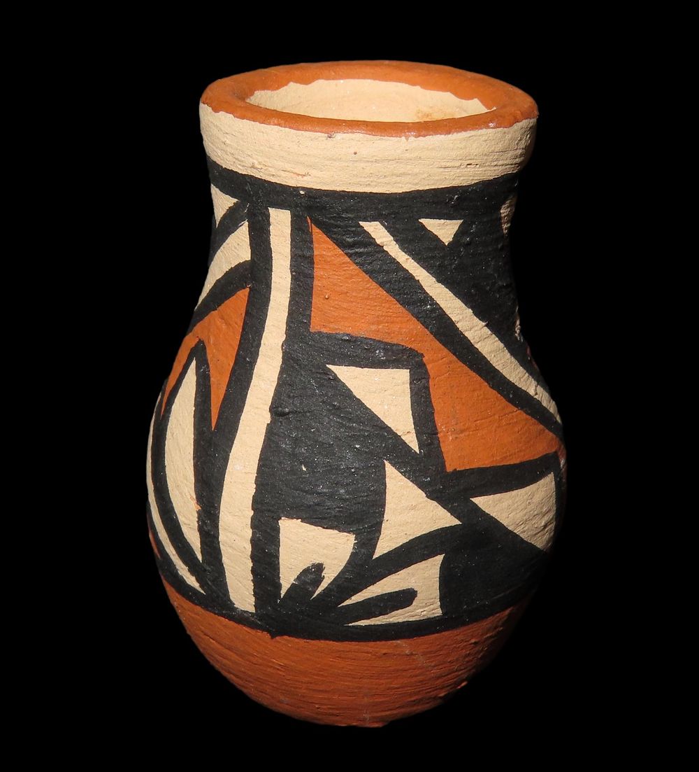 Vintage Acoma Pueblo Southwest Indian Pot, Native American Indian Pottery
