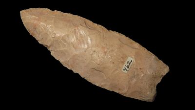 3" Angostura, Nicely Ground Base, Illinois, Ex. Dickey