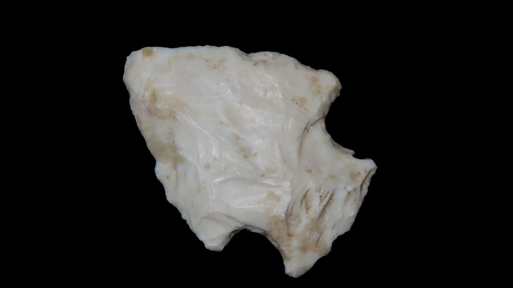 2" Snyders Point, Found by Gary Nelson in Van Buren Co., Iowa