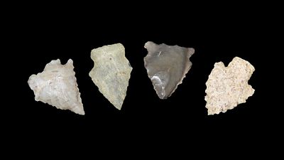 Lot of 4 Atalatal Points, Kentucky