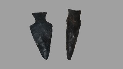 3 1/2" Kay Blade and an Archaic Point that's been broken and glued