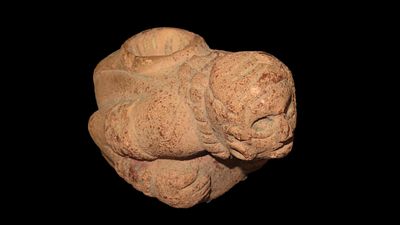 4 3/4” Sandstone Block Pipe, Effigy Reproduction