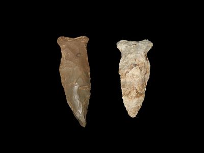 Lot of 2 Archaic Side Knotches, the largest is 2 3/4"