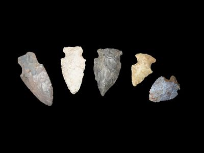 5 Quality Arrowheads, Ex Schoon, Woodford County, Illinois