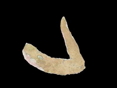 Rare 2 1/2" Copper Crescent Knife, Vilas Co. Wisconsin. Well shaoed example with heavy patina!