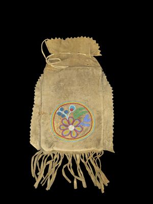 Beautiful Native American Plains Indian Beaded Pipe Bag. Nice early Historic Example!