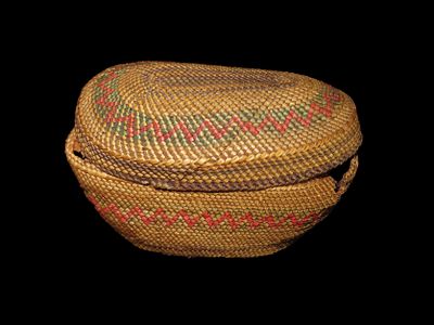 Rare Northwest Coast Native American Tlingit Indians Handwoven Basket with Lid. Great colors 