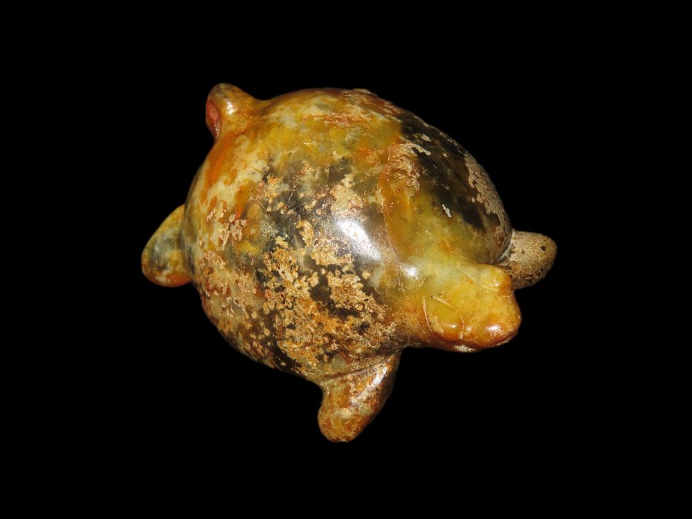 Nice Antique Chinese Hongshan Culture Jade Effigy Pendant, Hand Made Example.