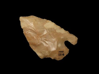 2 5/8" Calf Creek found in Southern Missouri. Nice Classic Example. Beautiful tan chert with 