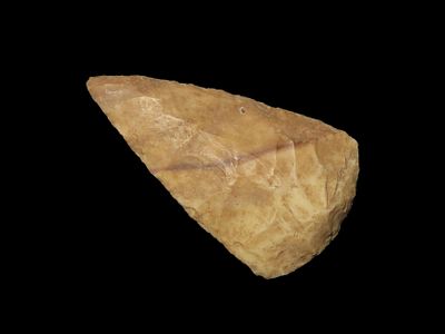 Finely Flaked 2" Arcahic Cobbs Blade found in Fountain County Indiana. Indian Arrowhead, Artifact.