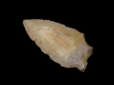 Nice 2 7/16" Fractured Base Decatur found in Marshall County Kentucky. Indian Arrowhead, Artifact.