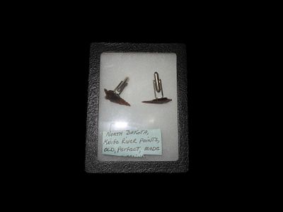 Set of Arrowhead Cufflinks, North Dakota, Knife River Arrowheads